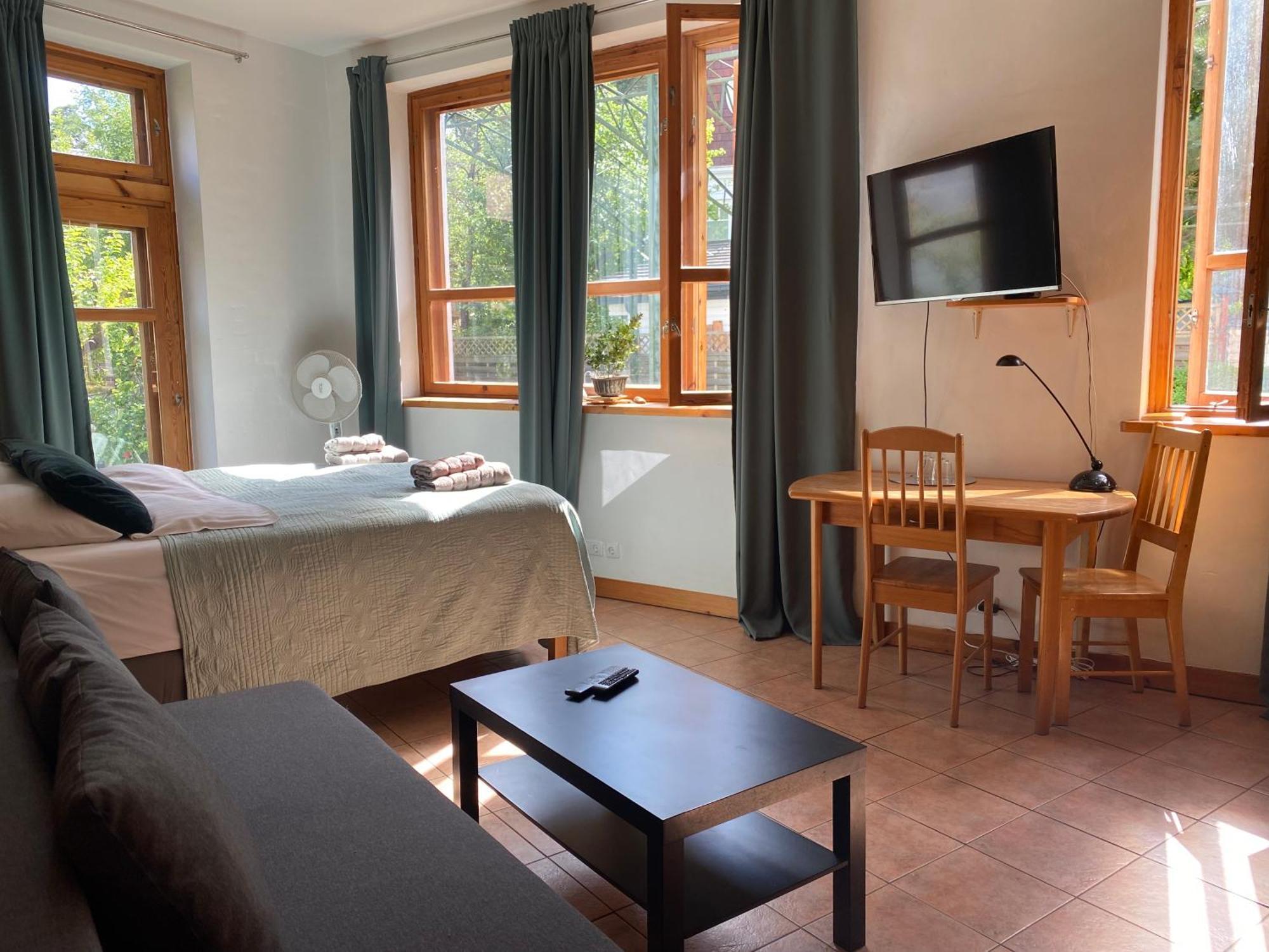 House Of Sun Bed & Breakfast Vilnius Ngoại thất bức ảnh