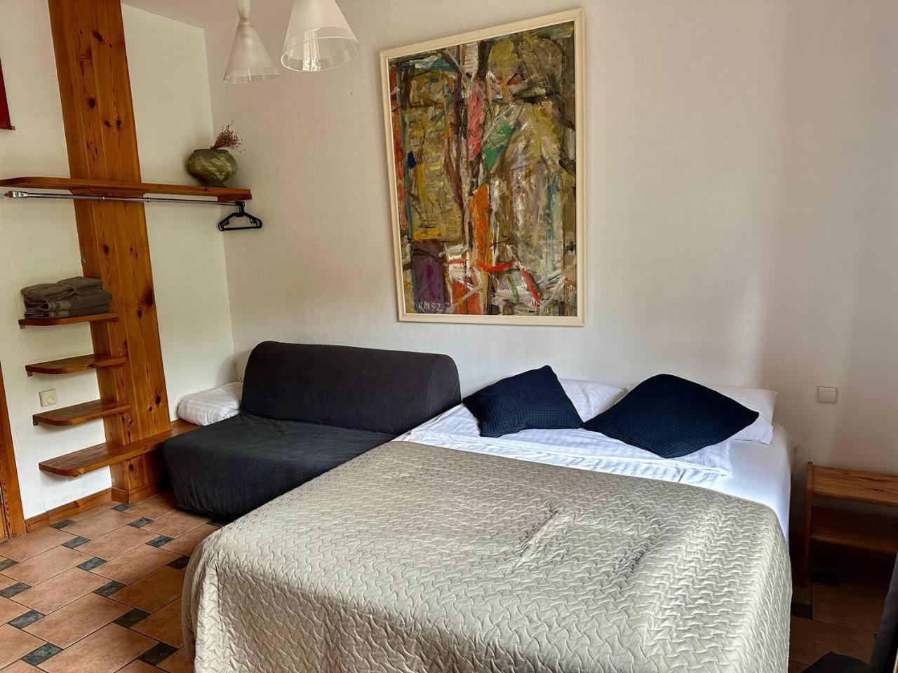 House Of Sun Bed & Breakfast Vilnius Ngoại thất bức ảnh