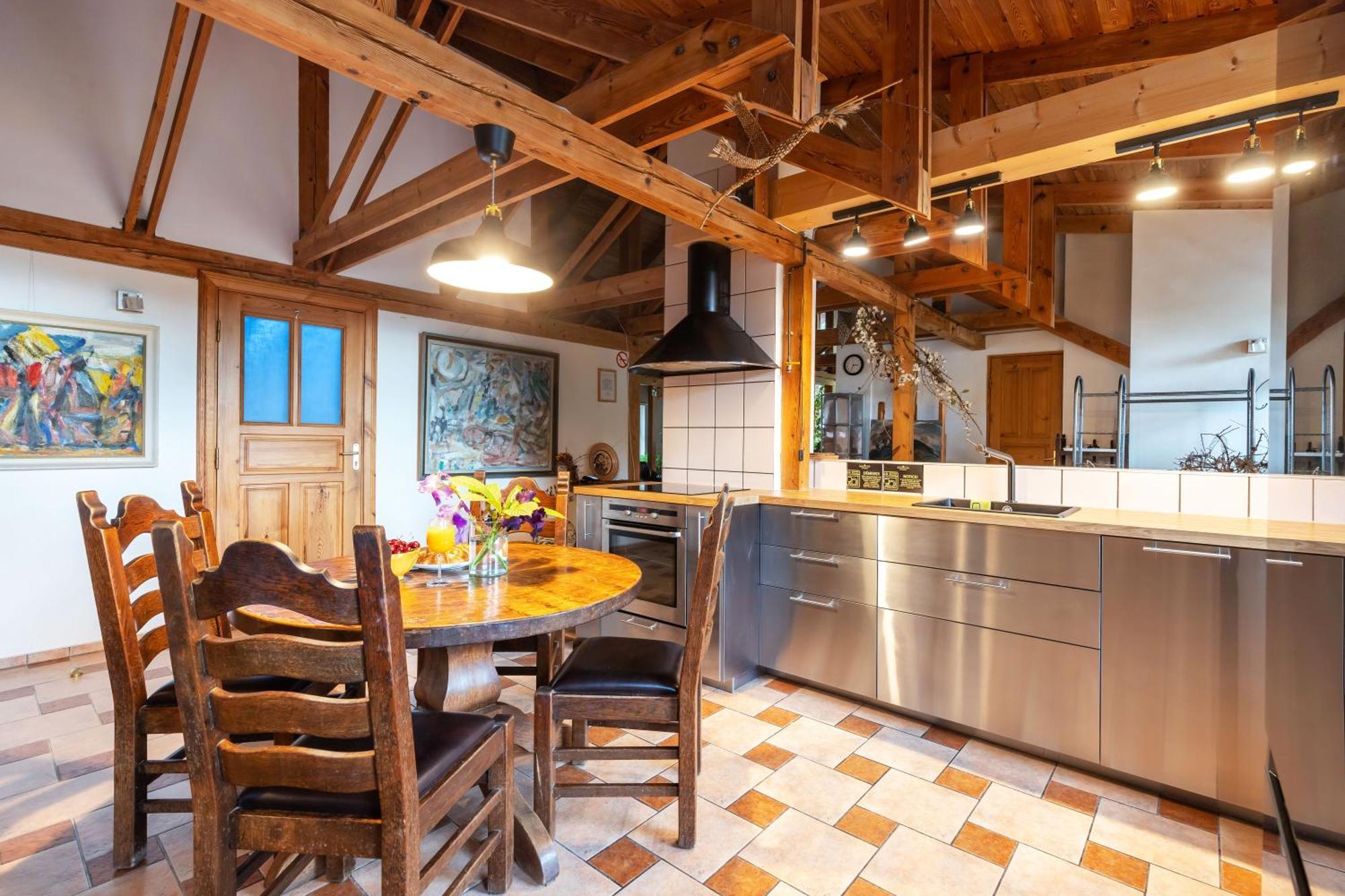 House Of Sun Bed & Breakfast Vilnius Ngoại thất bức ảnh