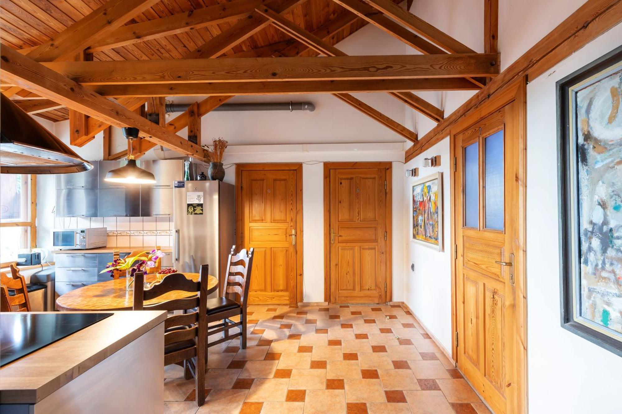 House Of Sun Bed & Breakfast Vilnius Ngoại thất bức ảnh