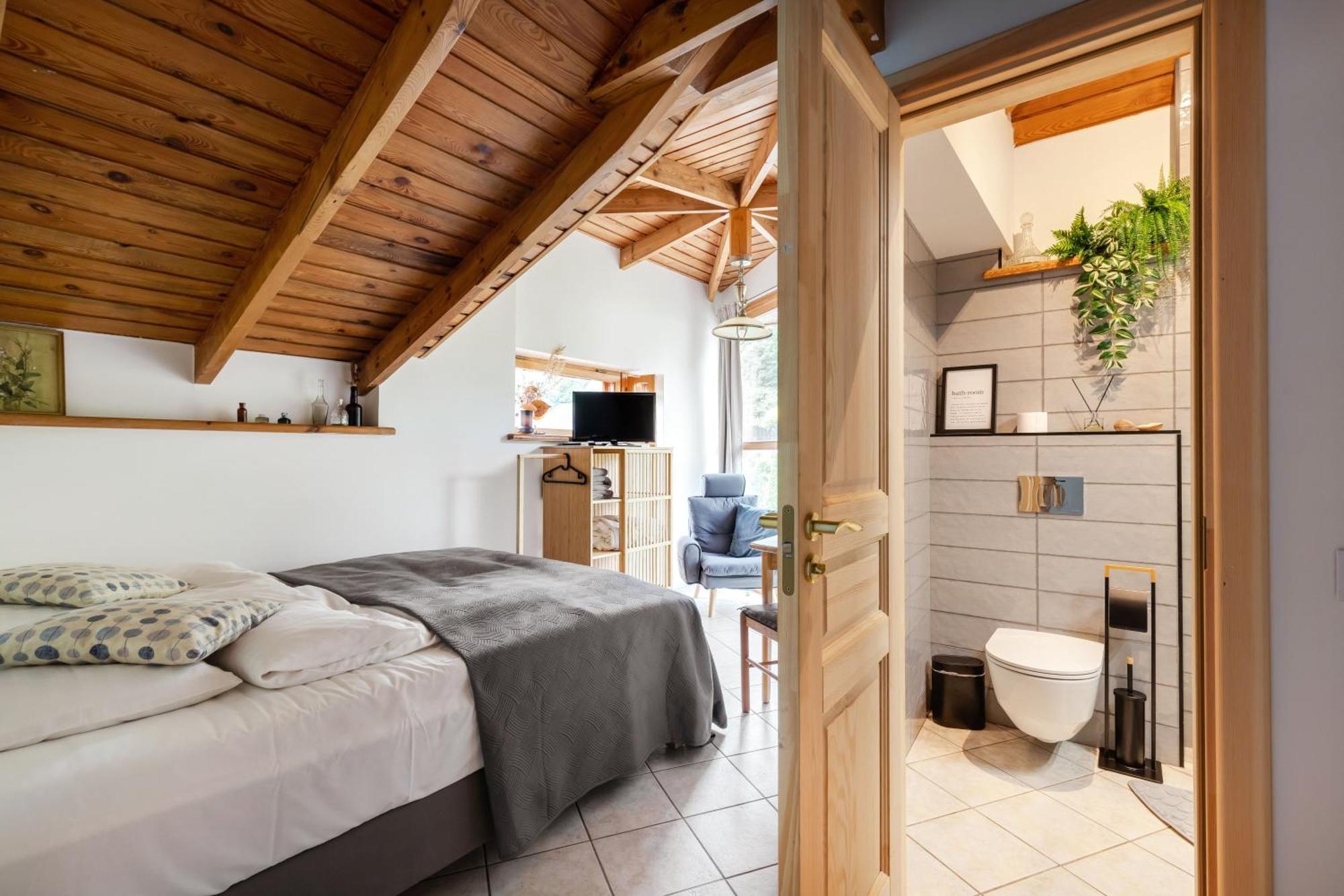 House Of Sun Bed & Breakfast Vilnius Ngoại thất bức ảnh