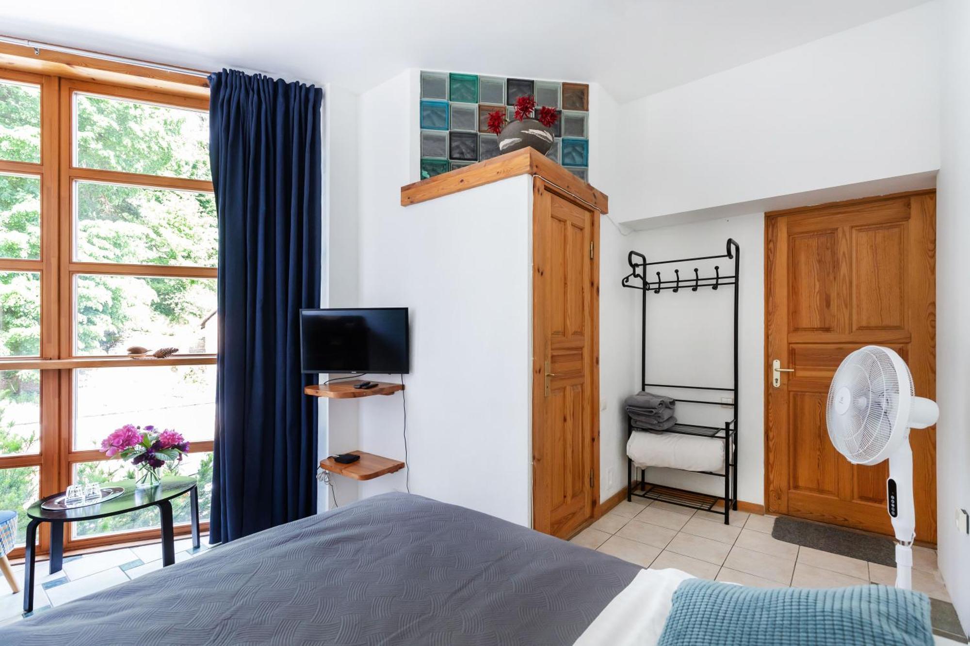 House Of Sun Bed & Breakfast Vilnius Ngoại thất bức ảnh