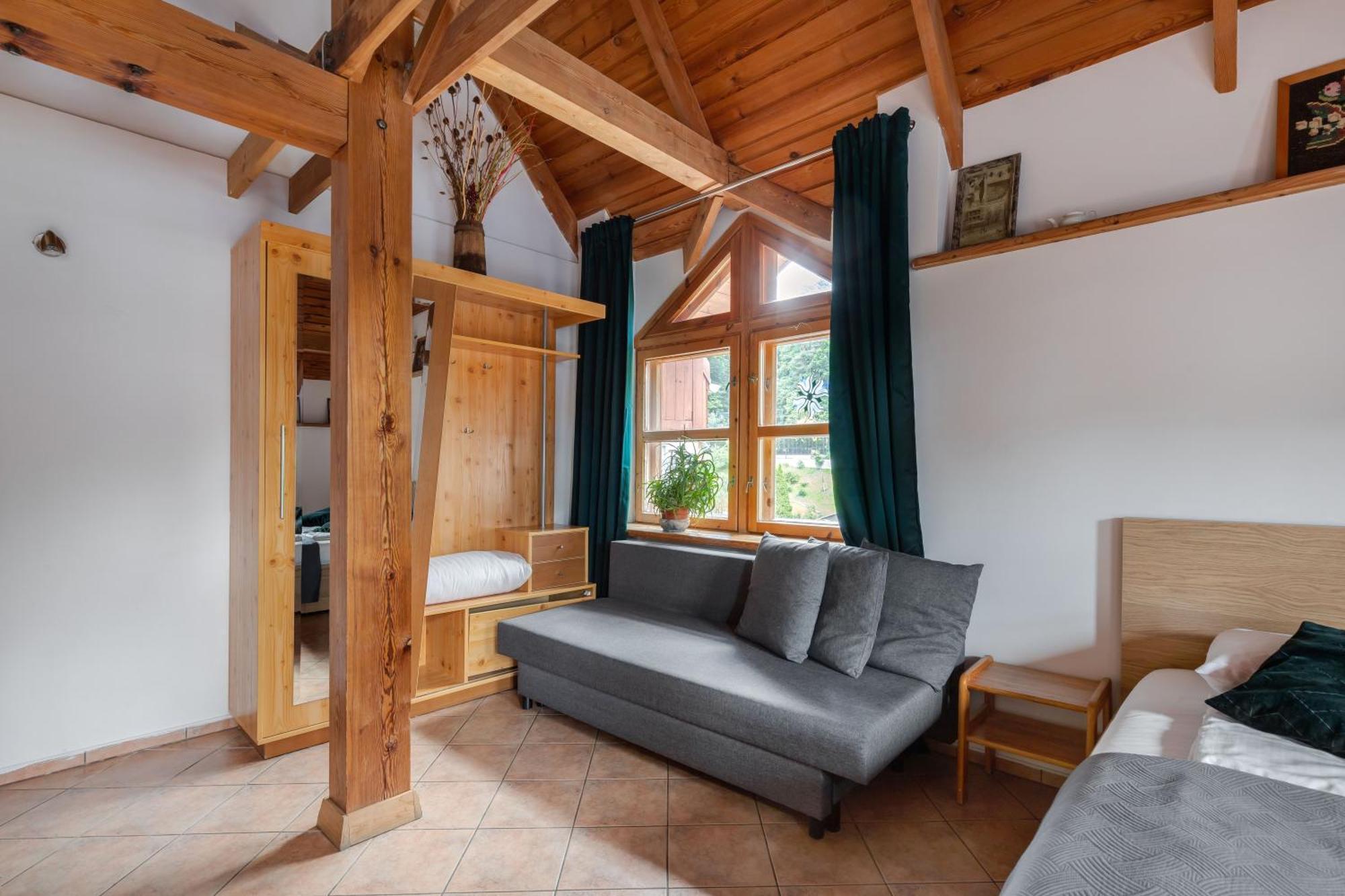 House Of Sun Bed & Breakfast Vilnius Ngoại thất bức ảnh